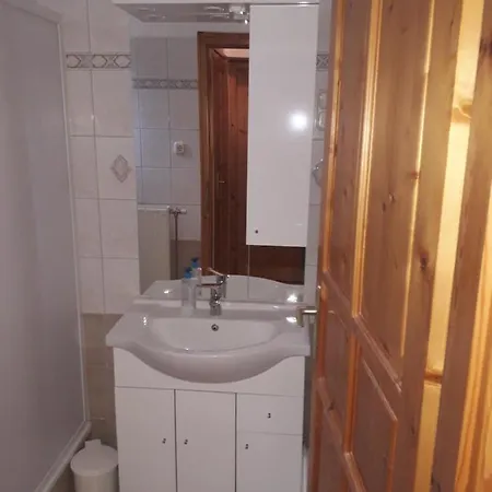 Marika Apartmanhaz * ザラカロシュ