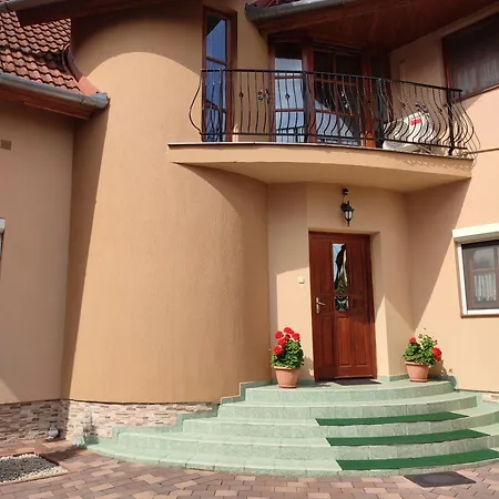 Marika Apartmanhaz アパート *